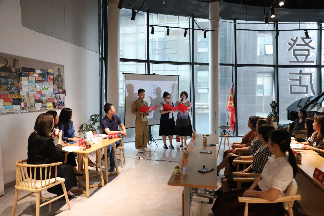 阅享云岩!作家肖勤《血液科医生》新书分享会举行