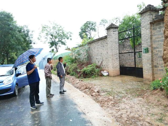 白水县北塬镇贺家塬村的第一书记赵兴民:风雨昭初心 防汛救灾显担当