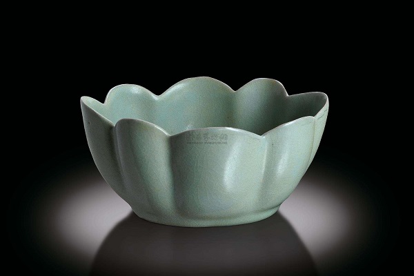 北宋汝窑瓷器真品特征