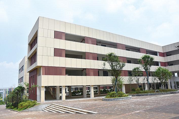株洲市二中青龙湾中学 举行开工启动仪式