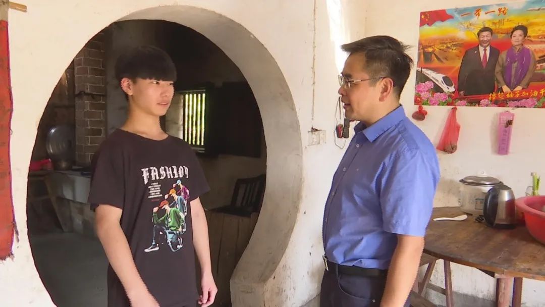 脱贫路上不漏一户不落一人!张俊在调研时强调