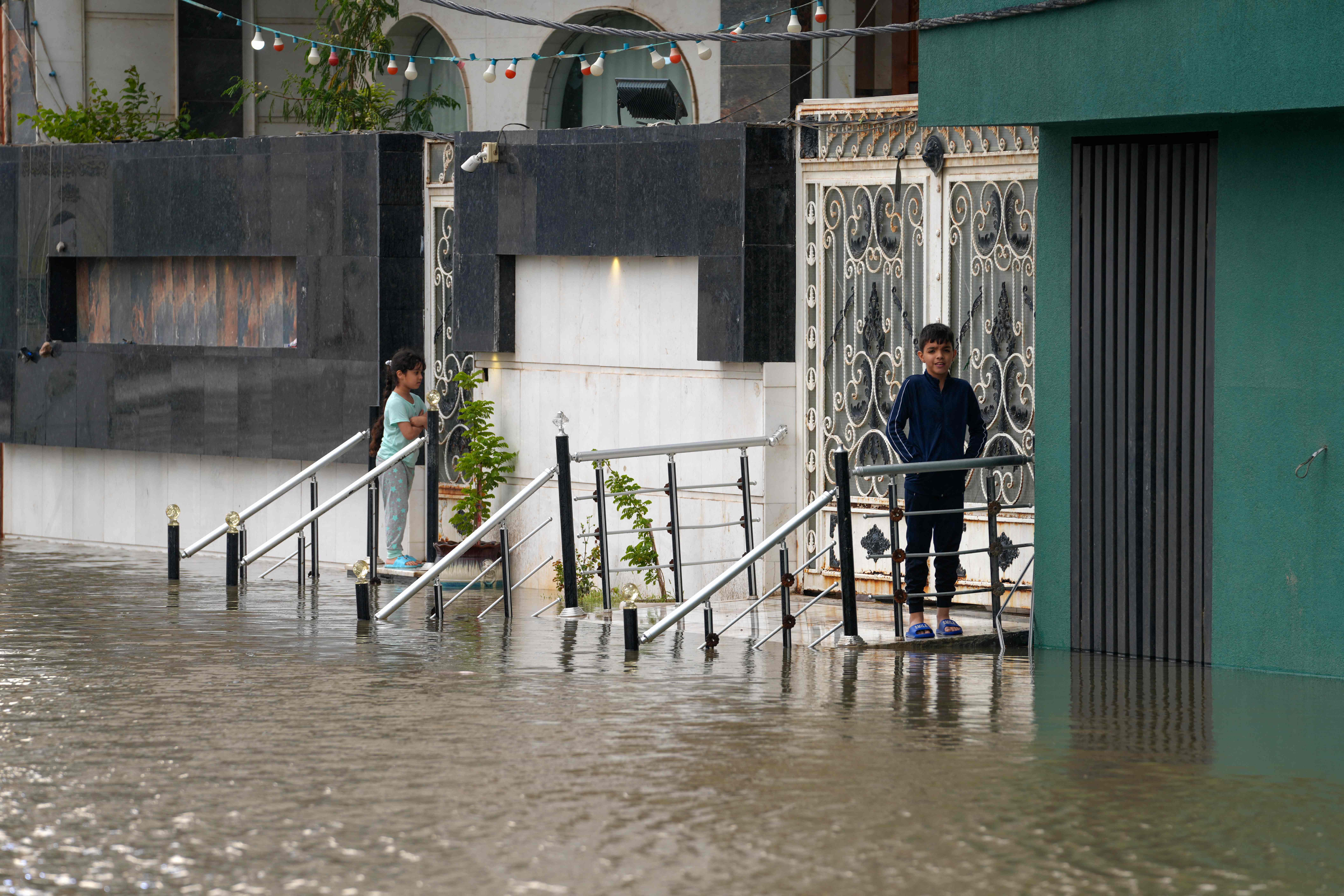 伊拉克纳杰夫:水漫街道