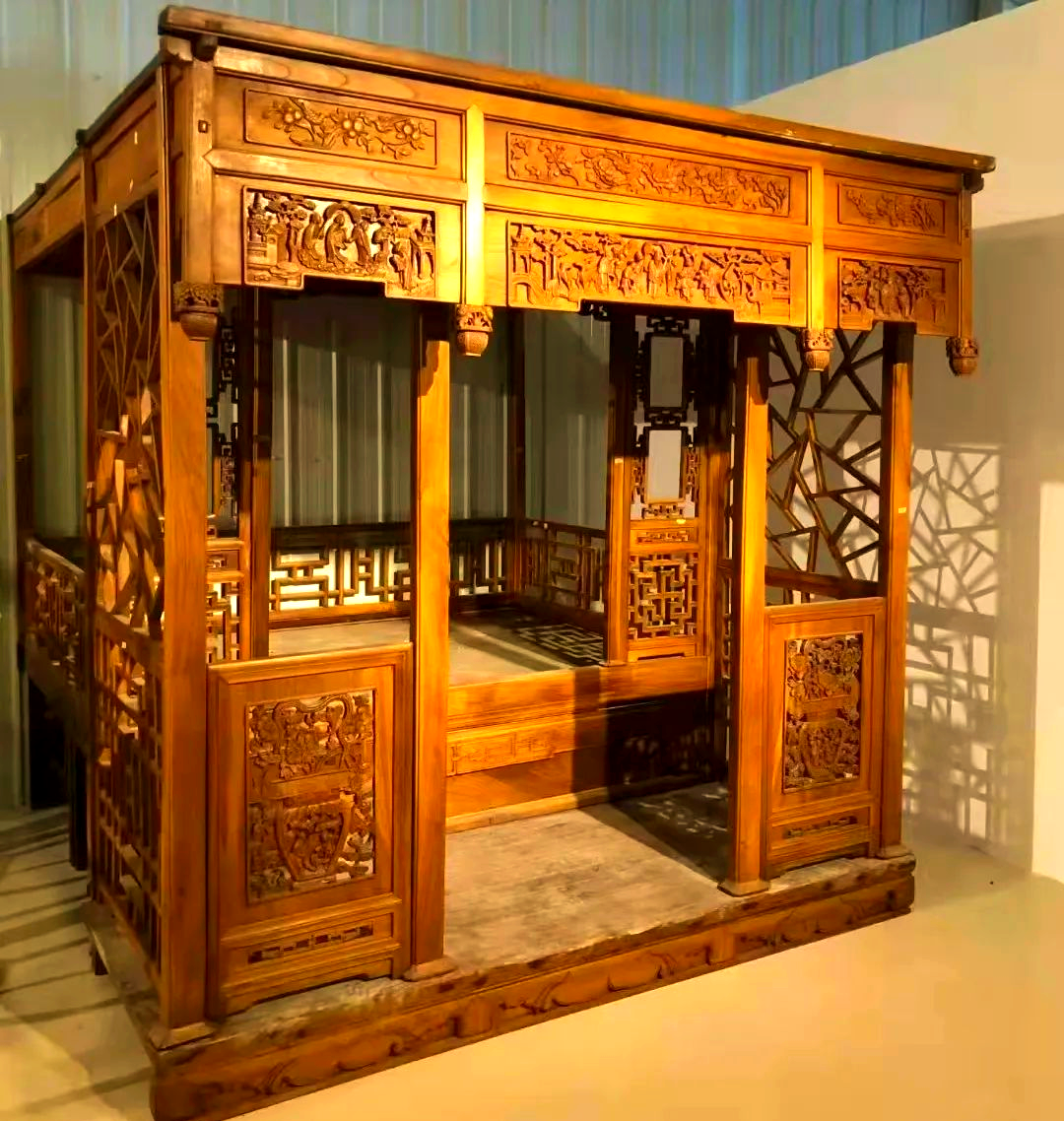 探索中国古典床榻的多样形式与丰富文化