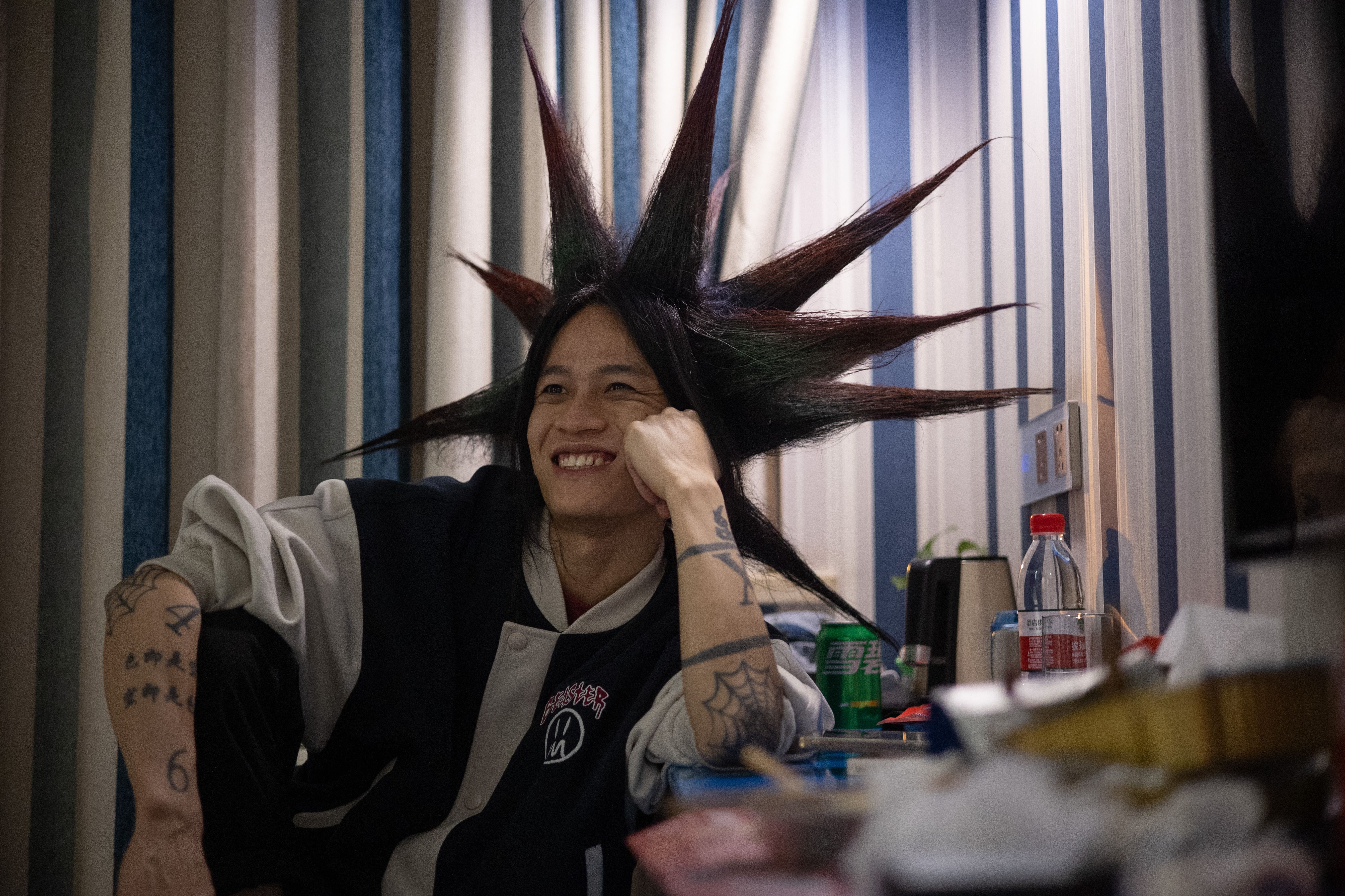 "杀马特创始人" 罗福兴:末路杀马特,在流量世界搏杀