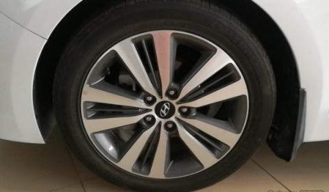 北京现代轿车轮胎多少钱