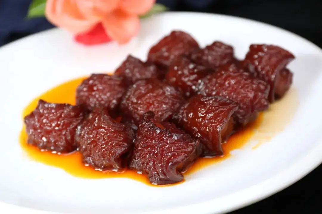 也是夜游通江的首选之地 那么,究竟是哪些美食入选呢 一起来看看 通江