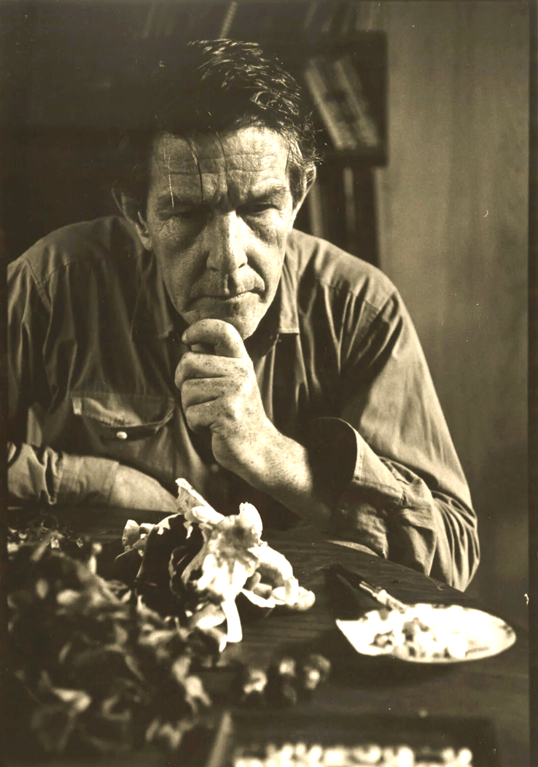 约翰·凯奇的先锋音乐与蘑菇世界的交响共鸣