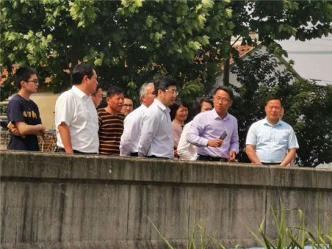 海安市常务副市长陈鹏军巡查通扬运河曲塘段