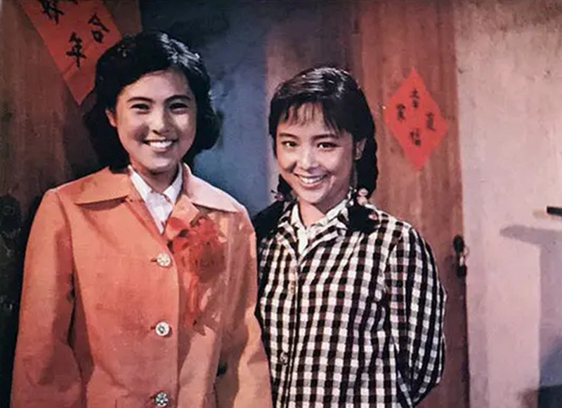 80年代女演员张芝华近照曝光,曾演《女大当婚》,新戏饰徐峥妈妈