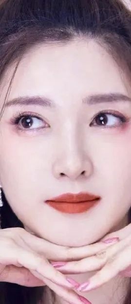 卷美卷珠宝卷高定但为什么内娱的女明星们这么折腾都没什么星味
