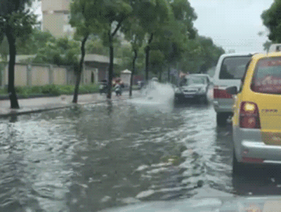 今夜中雨转小雨!延吉交警提醒您出行请注意安全!-有驾 今夜中雨转小雨!延吉交警提醒您出行请注意安全!-有驾