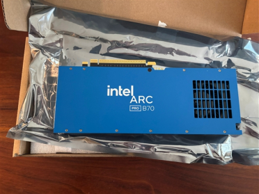 Intel锐炫Pro B70全网首拆！PCB、散热器设计揭晓