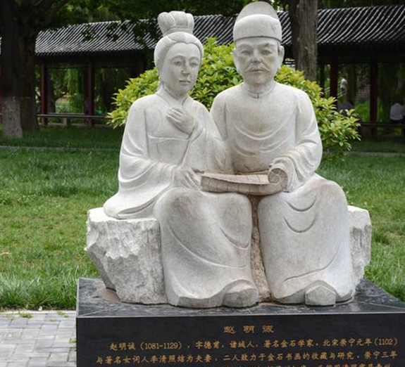 都知李清照是千古才女,但很少有人知道,李清照与秦桧竟然有联系