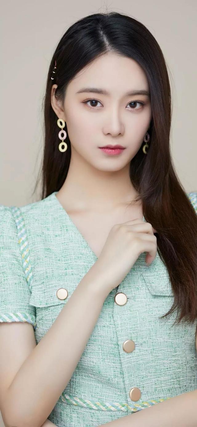 徐艺洋|新生代女星多撩人?包裹不住性感的艺洋你看过吗