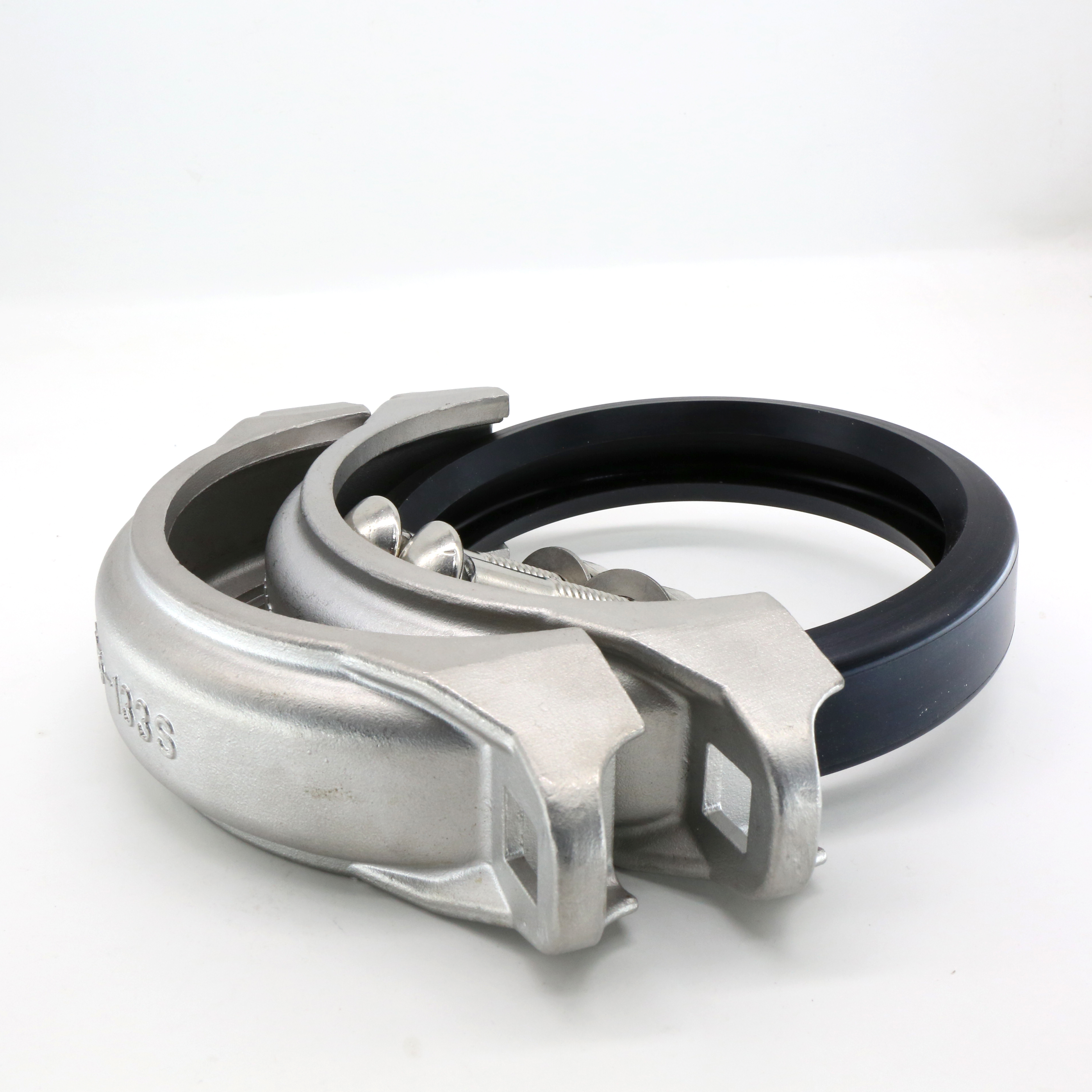 沟槽式接头安装步骤(三)卡箍安装的注意事项