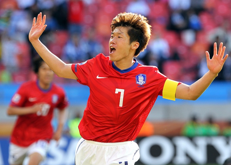 朴智星:02年韩国队的团队能力更强,10年韩国队更具侵略性