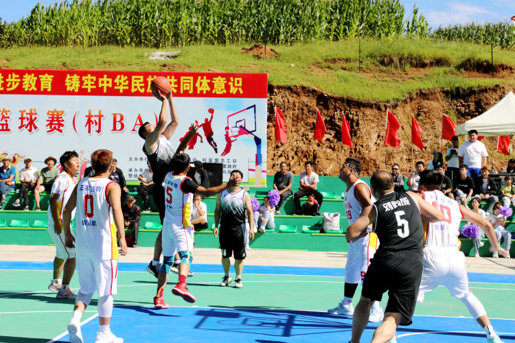 阿荣旗复兴镇"村ba"秀出振兴"精气神"