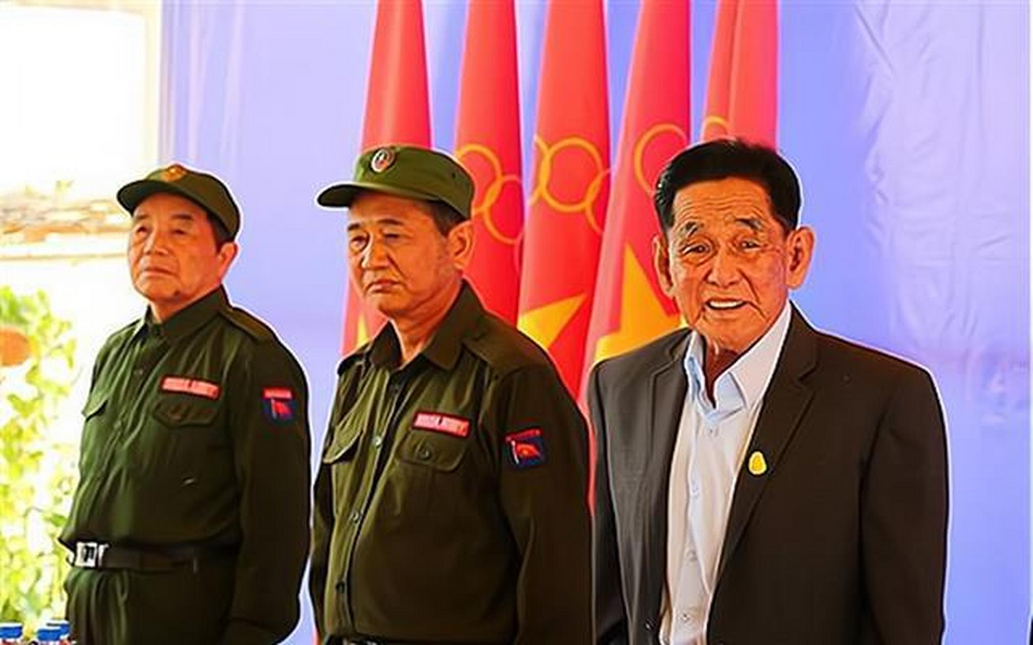 彭家声在果敢地区因内部冲突和叛变导致不稳定.