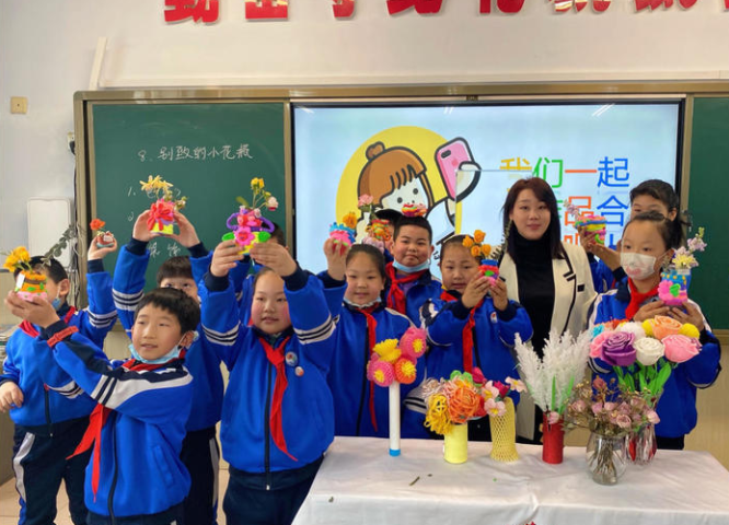 呼玛二小多彩社团活动,点亮减负校园