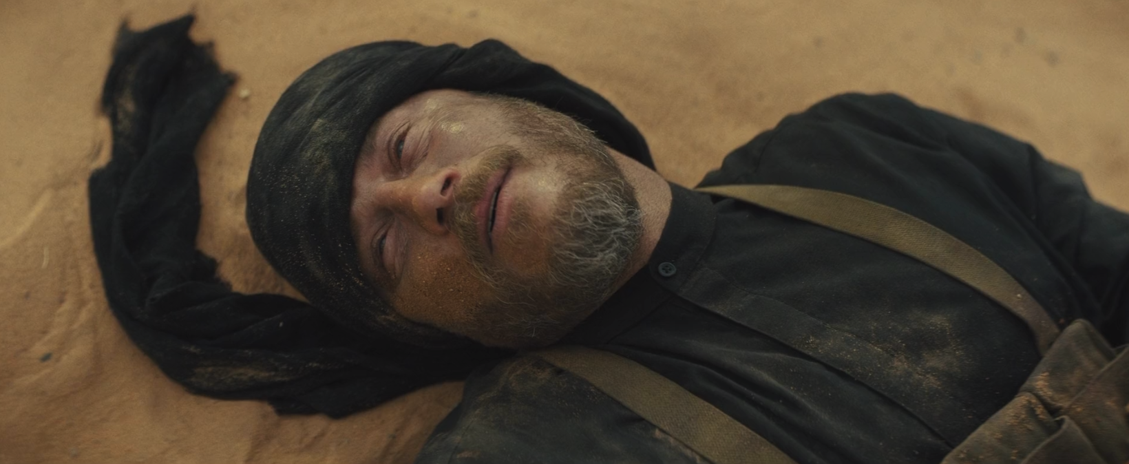 电影《坎大哈陷落》kandahar赋予了动作爽片新的意义