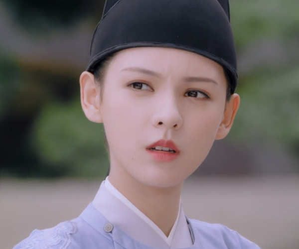 《与君歌》李若嘉又来客串了,虽然只有三场戏,但却惊艳了无数人