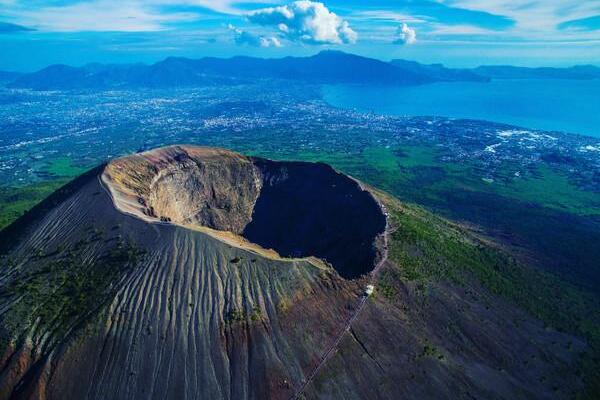 有文字记录以来世界上最可怕的9次火山爆发