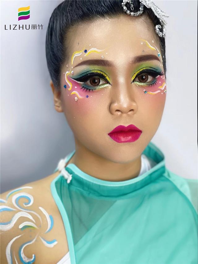 舞台妆的特点,广西彩妆培训机构分享