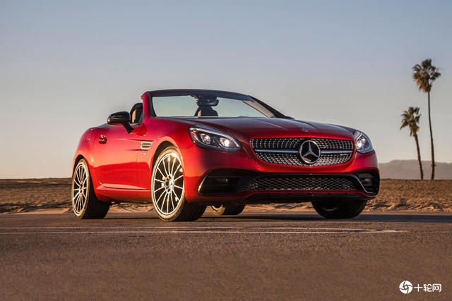 5辆经典敞篷车,开着跑车吹着风,就是型男的浪漫!