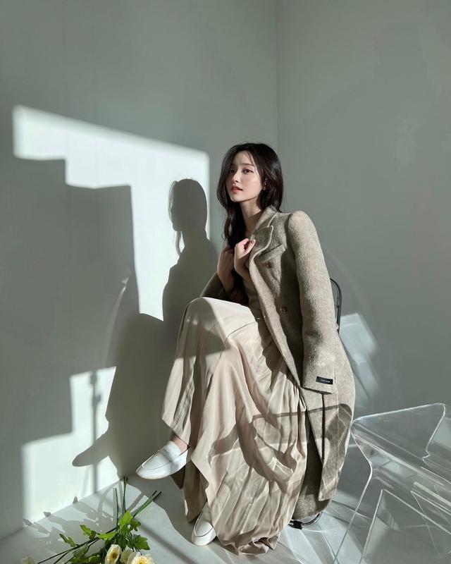 女友感十足!韩国正妹金娜熙:侧脸超美!