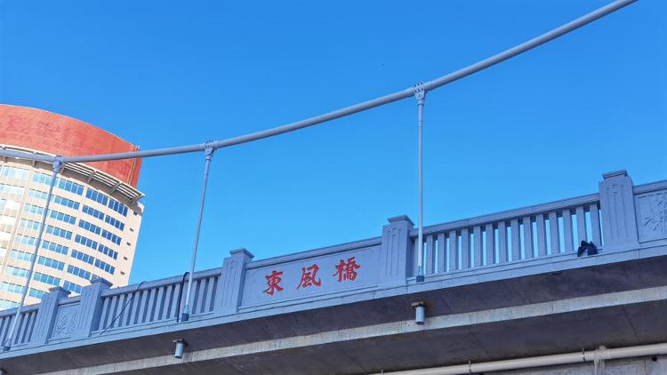 潍坊东风桥建设进入收尾工作,预计月底完成桥面施工