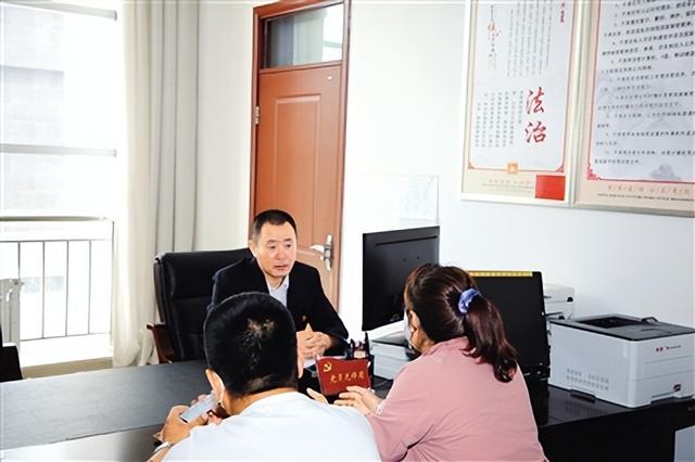 「学先进 勇担当」自治区信访局李广庆:甘做群众的"出气筒"和"解压阀"