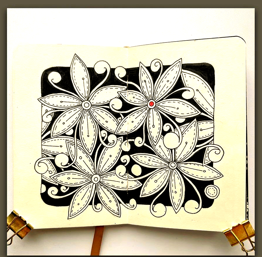 艺术探索:缠绕画中的线条与情感,带你领略黑白装饰画的魅力