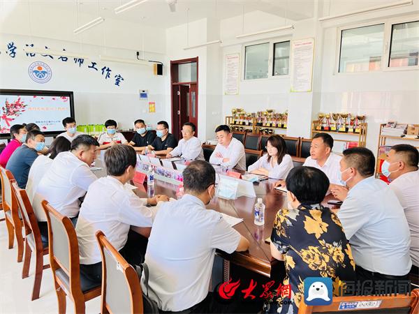 阳信县劳店镇中心小学:情系教师节 慰问暖人心