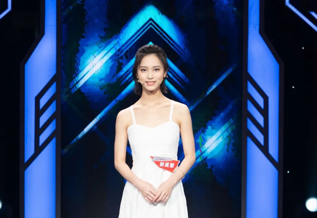 国学大师蒙曼vs云游诗人陈曦骏,上演一场精彩的诗词对决