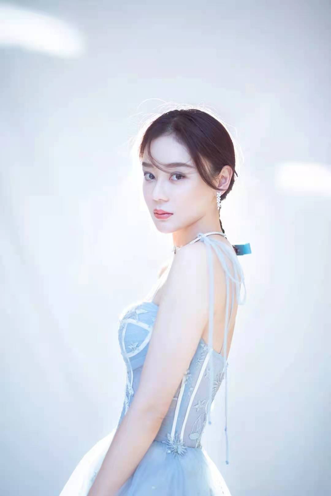 演员袁姗姗的经纪人 艺人代言邀约