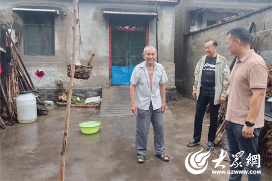 微山县韩庄镇心系困难群众 保障汛期安全