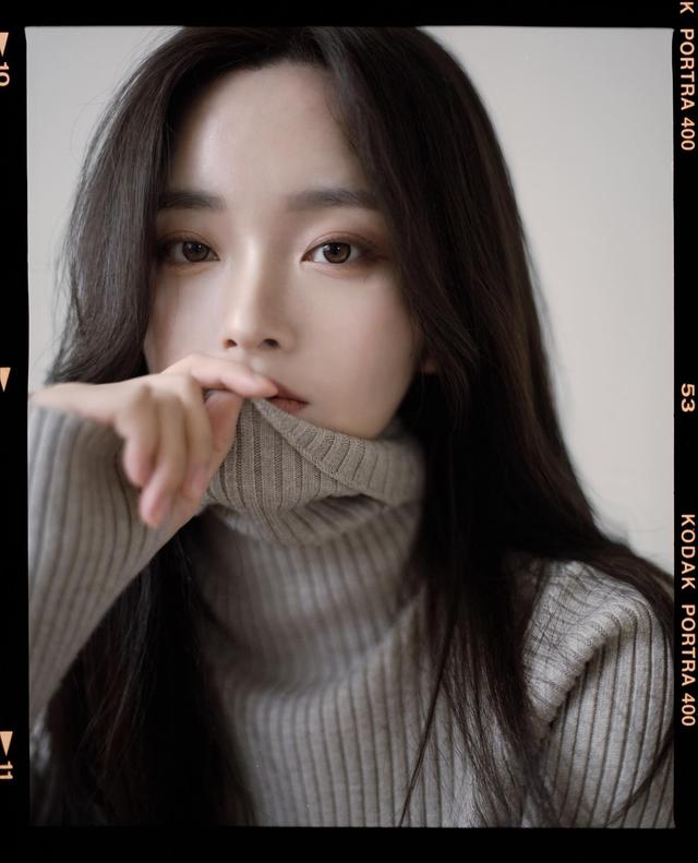 女友感十足!韩国正妹金娜熙:侧脸超美!