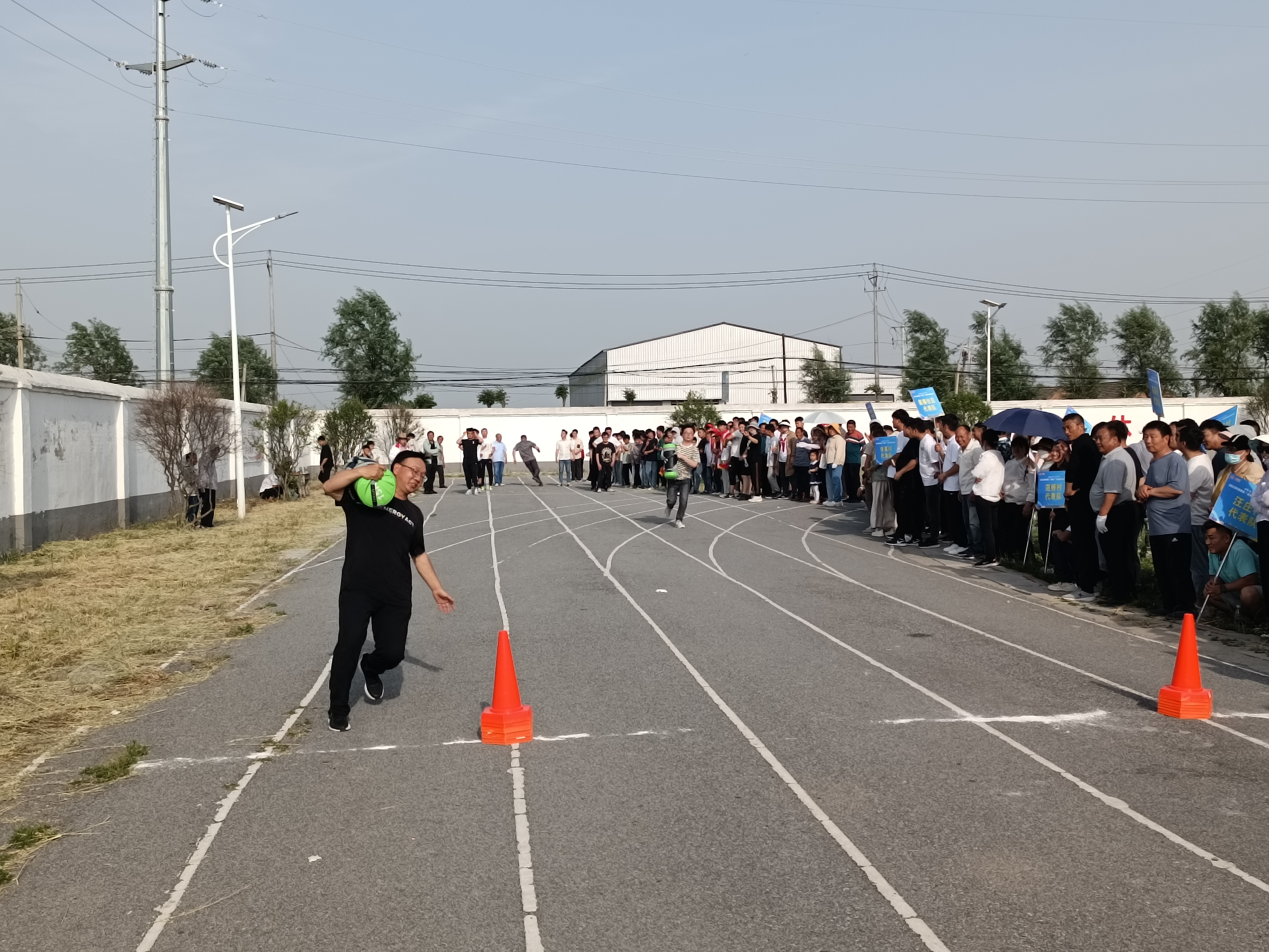 临泉县姜寨镇隆重举办"姜尚杯"快乐健身社区运动会