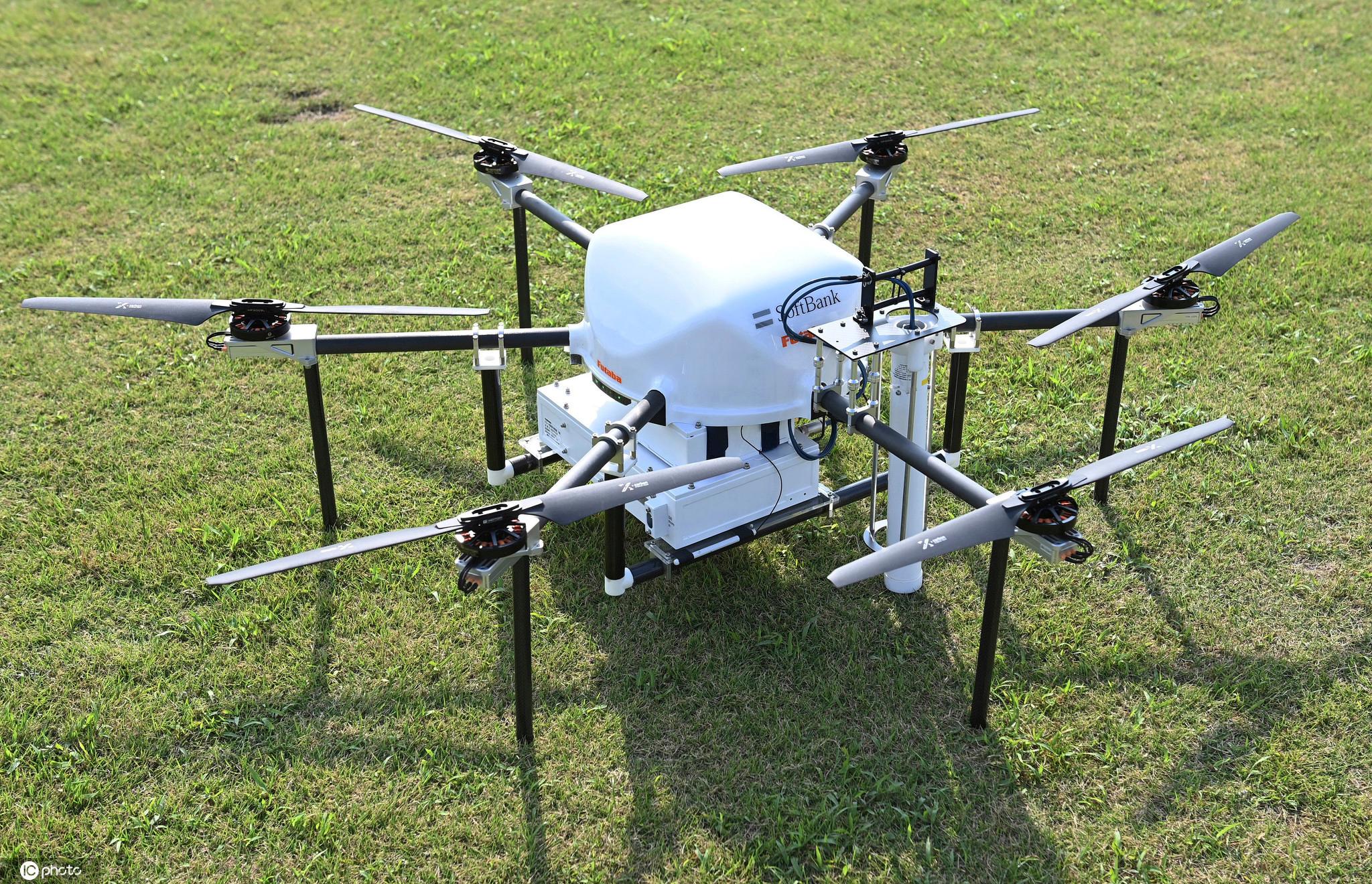 软银公开新型搜救无人机可精准定位掩埋区域信号