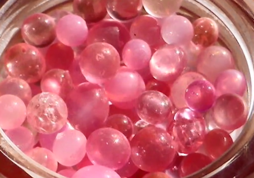 "舍利子"是由什么物质构成?显微镜下显现出5颗佛像镜像!