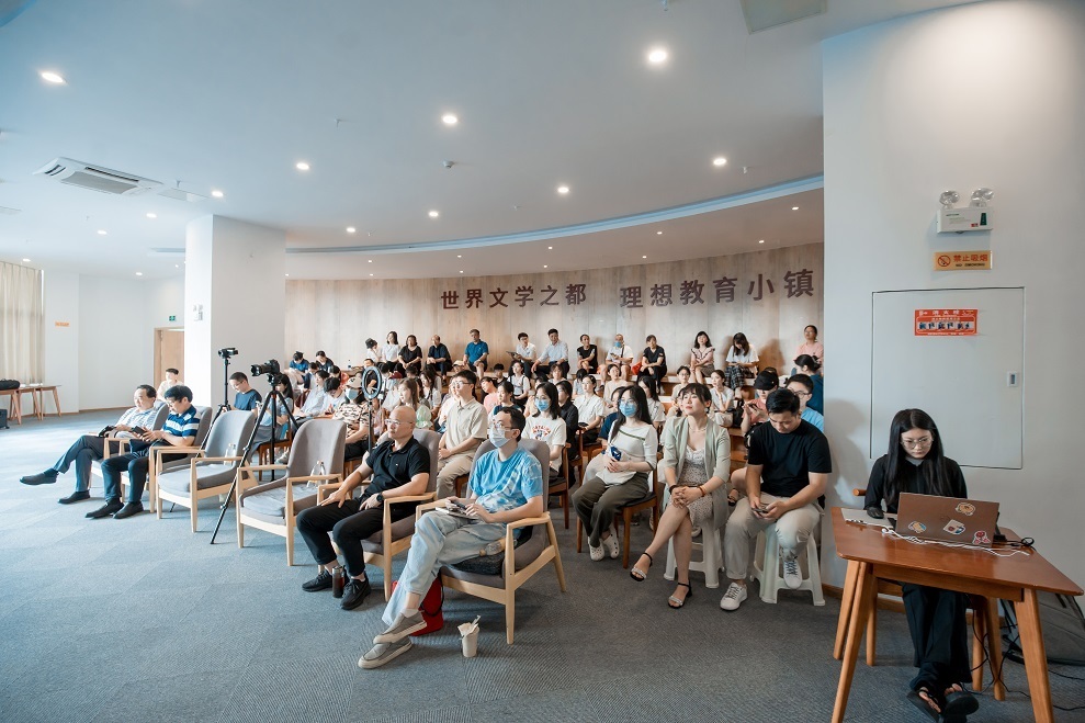 衣向东:人要做到与自己内心和谐