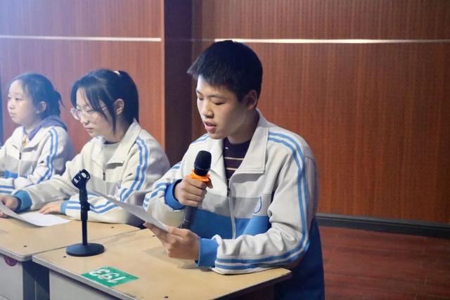 「富县高级中学」弘扬延安精神,推动高质量发展——高二年级读书分享