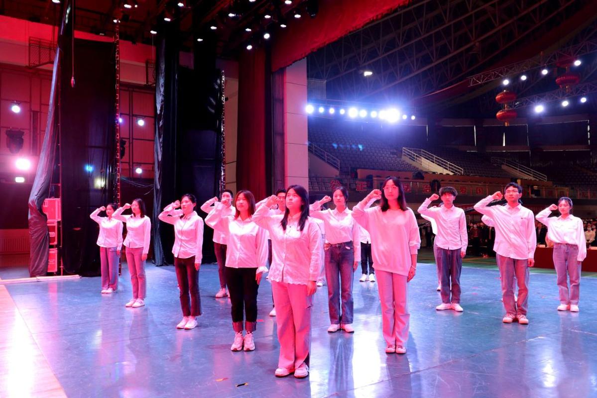 宁夏大学奏响共青团紧跟党走的时代最强音