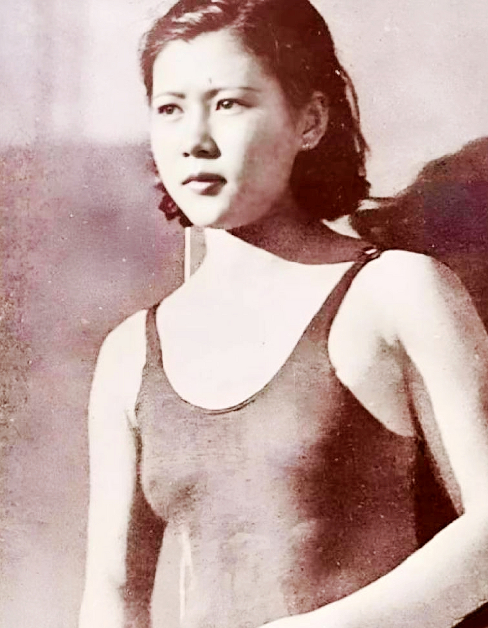 "1936年民国18岁"美人鱼"杨秀琼写真.镜头前的她天生丽质.