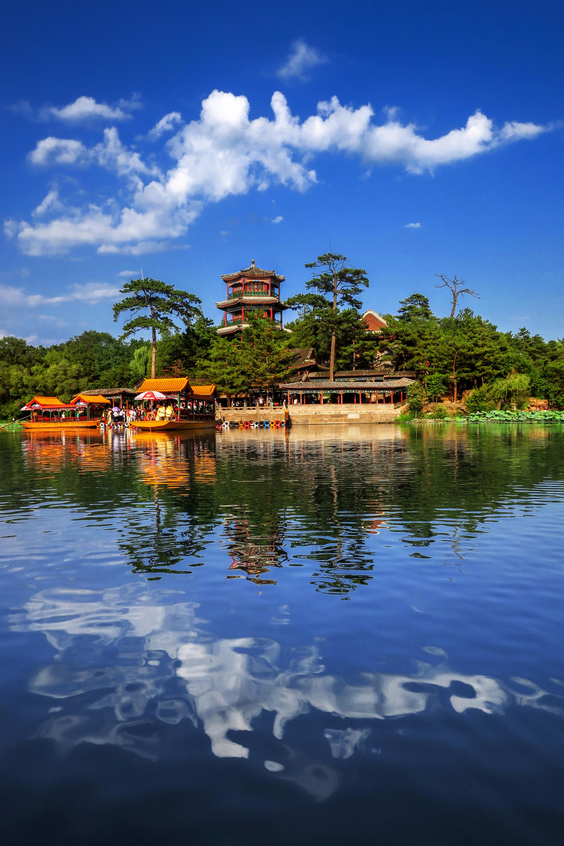 承德避暑山庄春光明媚