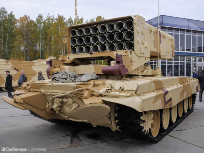 温暖敌人的重型火箭炮tos-2