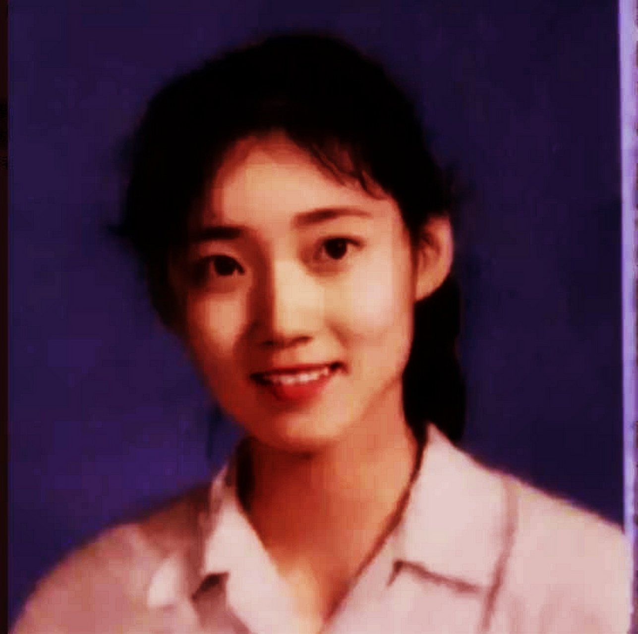 李修平,年轻漂亮,温柔妩媚的女子,在甘肃电视台工作.