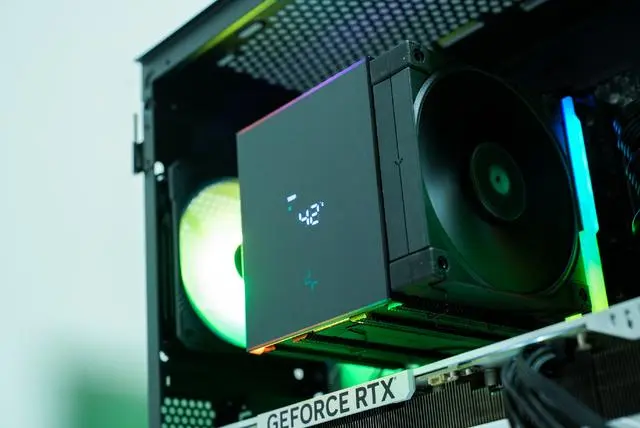 温度实时显示——九州风神冰立方620数显风冷散热器体验