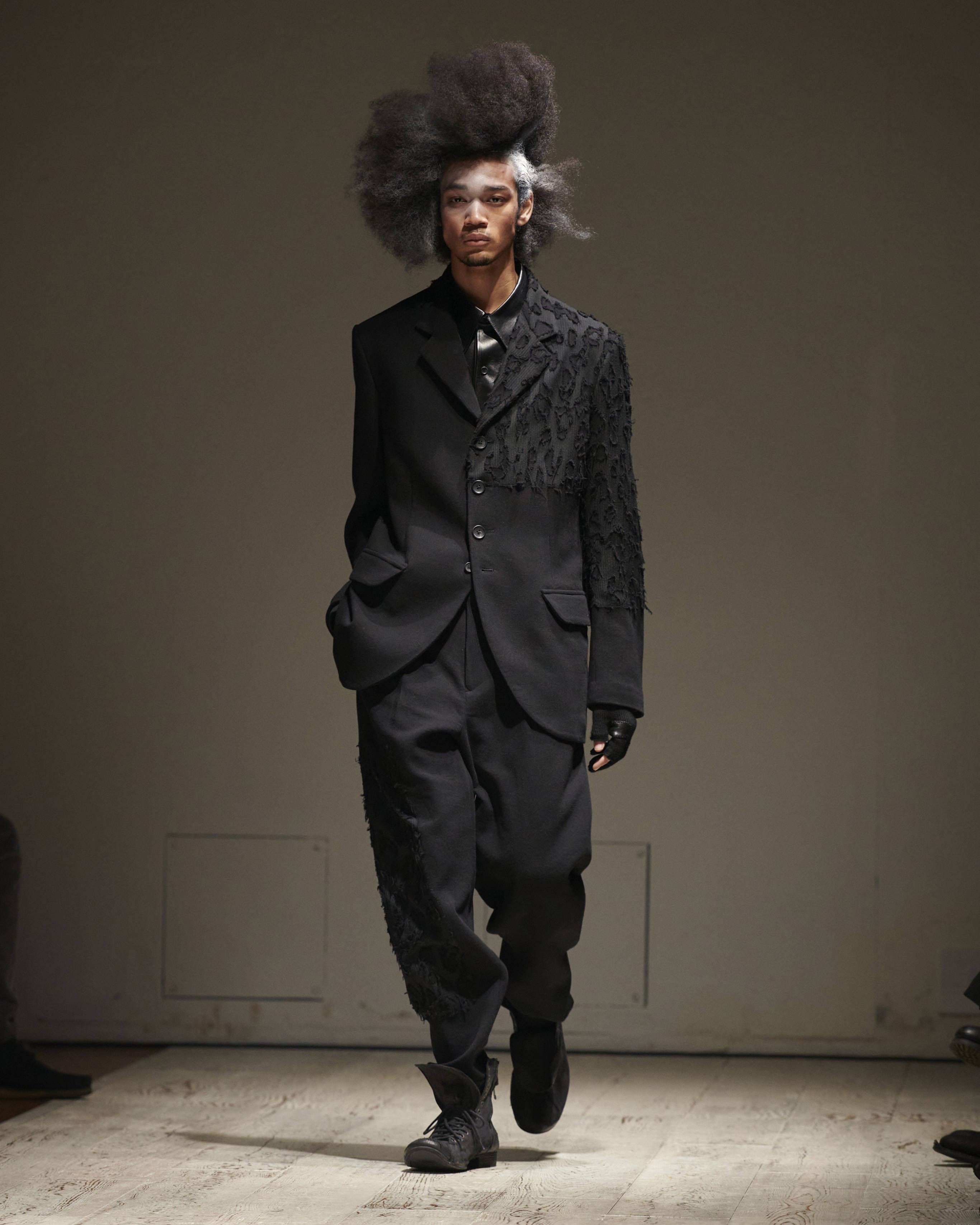 巴黎男装周——山本耀司品牌时装秀