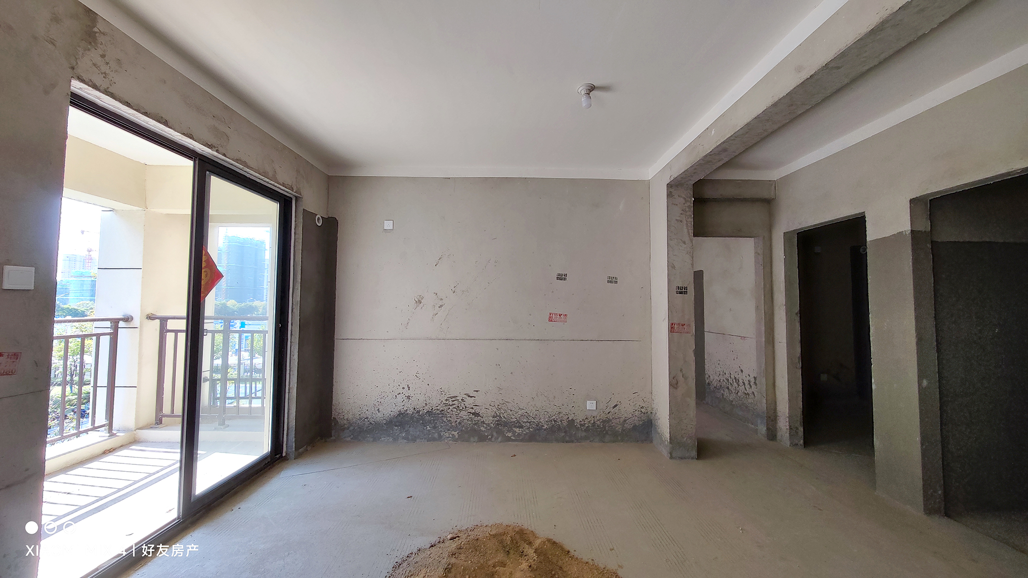 15158舒城房产桃溪华府四层三室二厅112㎡毛坯82w首付16.4w